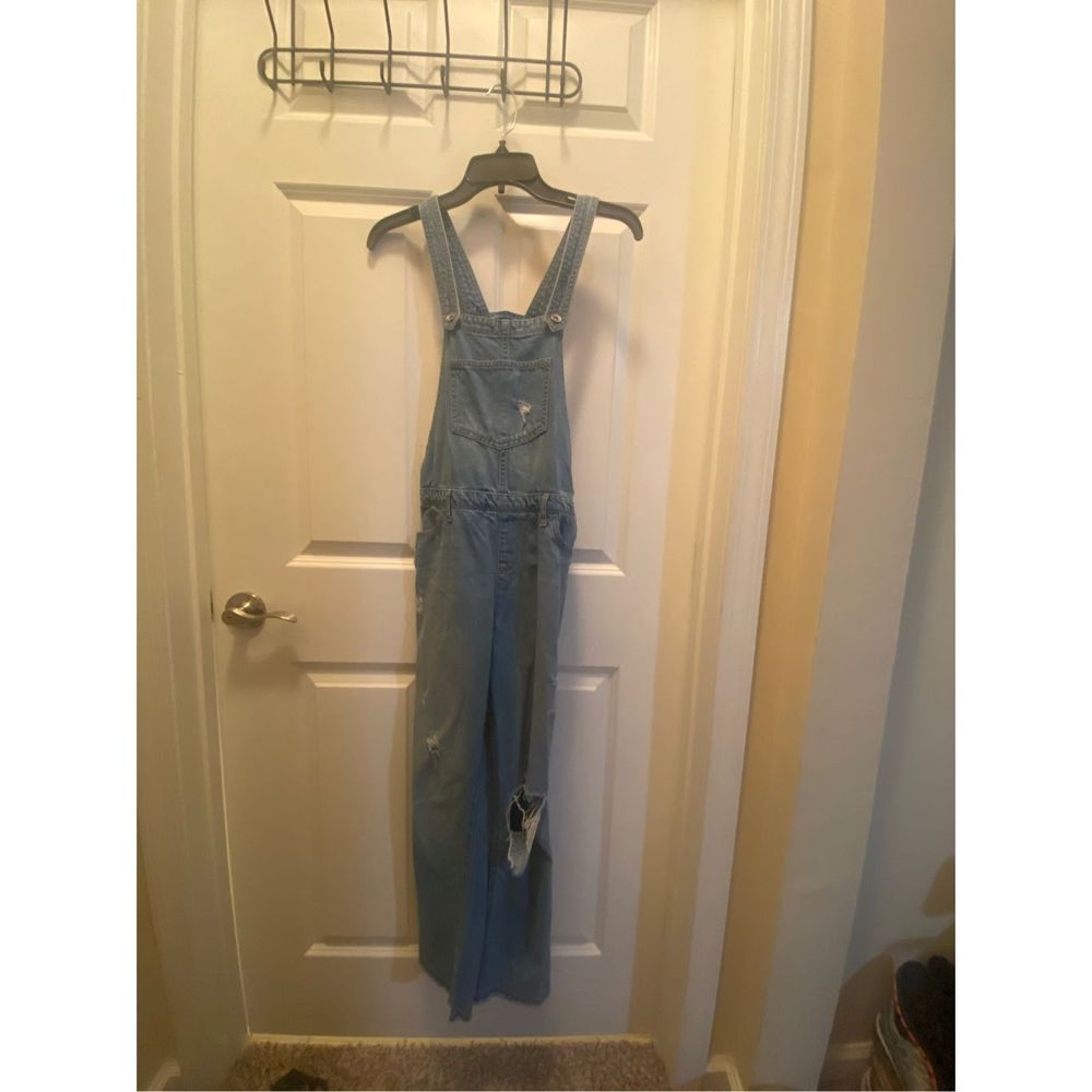 Lightly Worn • Girl’s • The Children’s Place • Light Wash Denim • Distressed • L